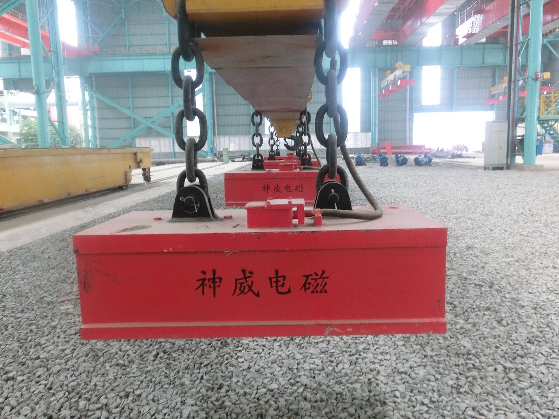 MW73系列吊運(yùn)板坯用電磁鐵